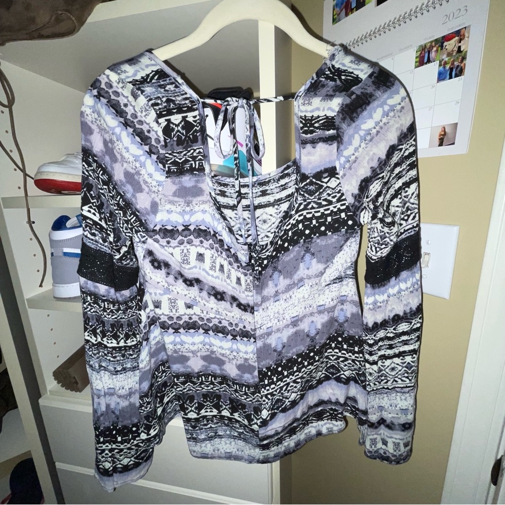 Aztec Patterned Blouse - Picture 2 of 7